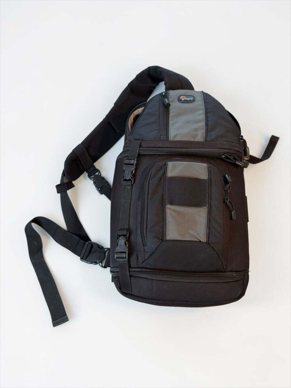 Lowepro Slingshot 202 AW DSLR Sling Camera Bag